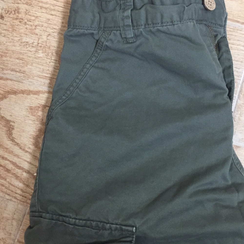 Shorts - Picture 5 of 6